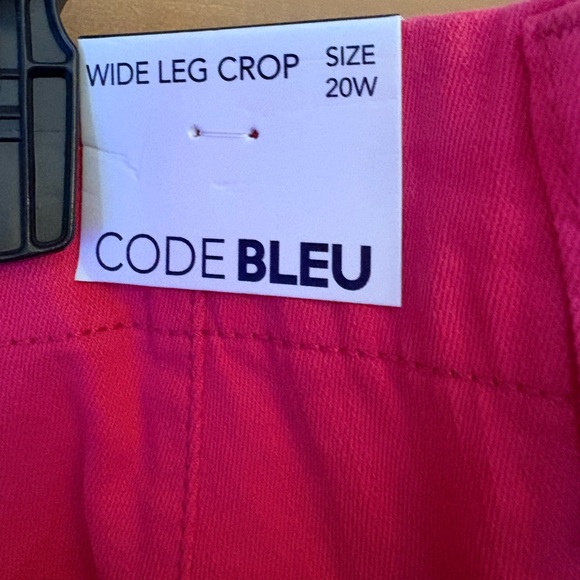 Code Bleu NWT Pink Flare & Wide Leg Crop Jeans Raspberry Sorbet Color. Size 20W - Picture 4 of 11